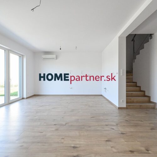KVETOSLAVOV, 4-i mezonetový byt, 100 m2 + 48 m2 predzáhradka – skolaudovaná novostavba, vysoký štandard v cene