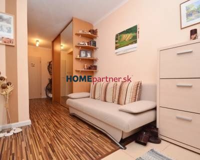 SEDMOKRÁSKOVÁ, 1-i byt, 39 m2 – kompletná rekonštrukcia, pri OC RETRO