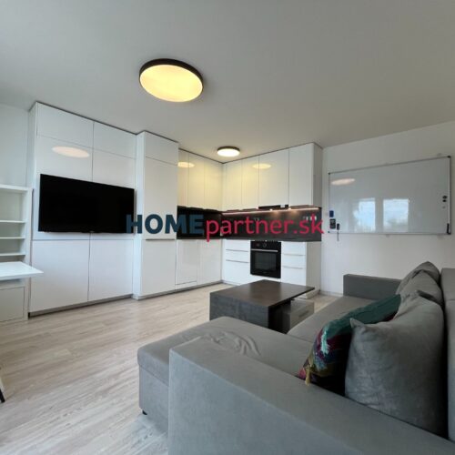 TRNAVSKÁ CESTA, 2-i byt, 41 m2 – kompletne zariadený